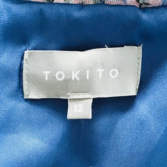 TOKITO size 12 tieren floral maxi dress with sbort sleeves and wrap front - Picture 9 of 9